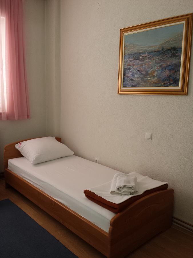 Hotel Stari Grad Ilma Bosanska Krupa Habitación foto